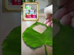 Một bức khắc lá của YangZhangGui's Vermicelli và Noodle với rau và trứng ướp