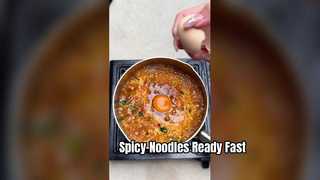 Bữa ăn nhanh mì cay Trùng Khánh