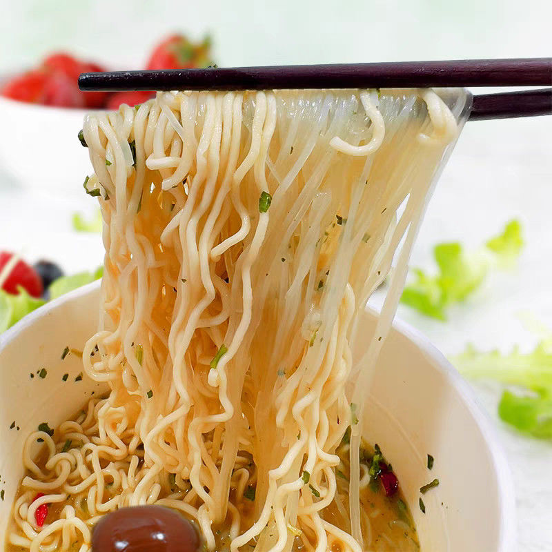 Cốc Trung Quốc Nudles tức thời với Vermicelli Chongqing nướng nướng nướng nướng nướng