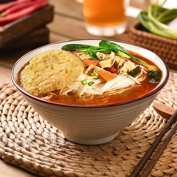 Non Fried Ramen Instant Noodles HK Rich Juice Flavor Sweet And Spicy Nấm mắm Trung Quốc