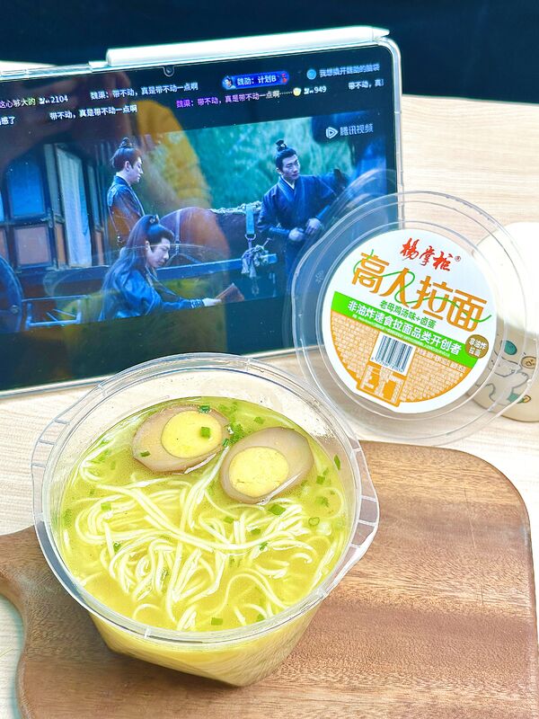 Không cay Ramen Noodles Noodle tức thời hương vị gà lựa chọn tuyệt vời cho các nhà bán lẻ thực phẩm Nhà hàng và các công ty phục vụ